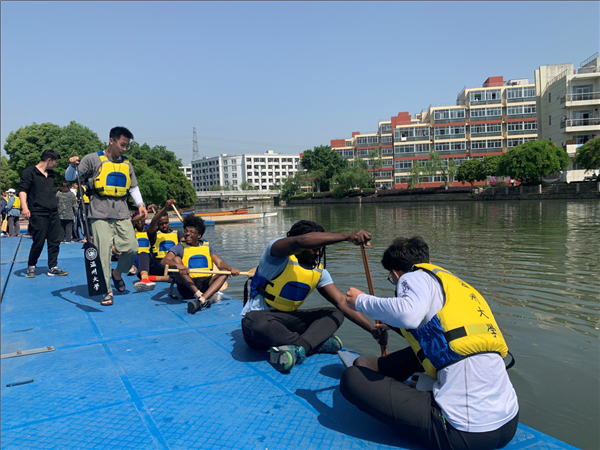 技术分解训练。图源：日本色情片
